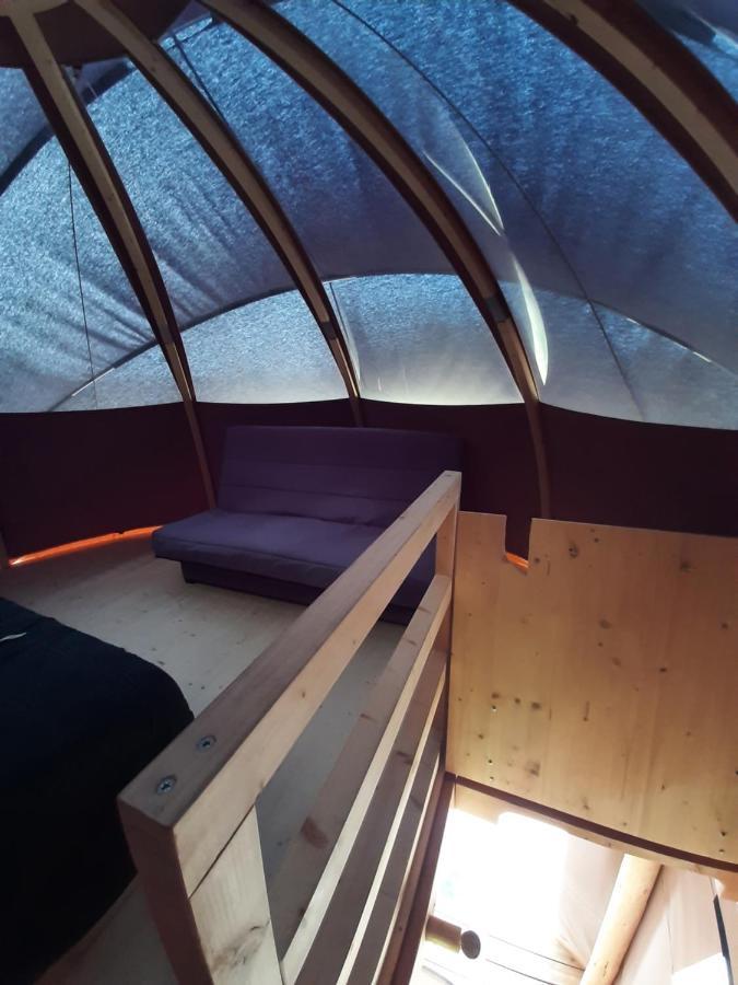 A L'Aube Des Sens Hotell Bailly-le-Franc Exteriör bild